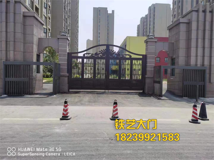 铁艺大门厂家案例